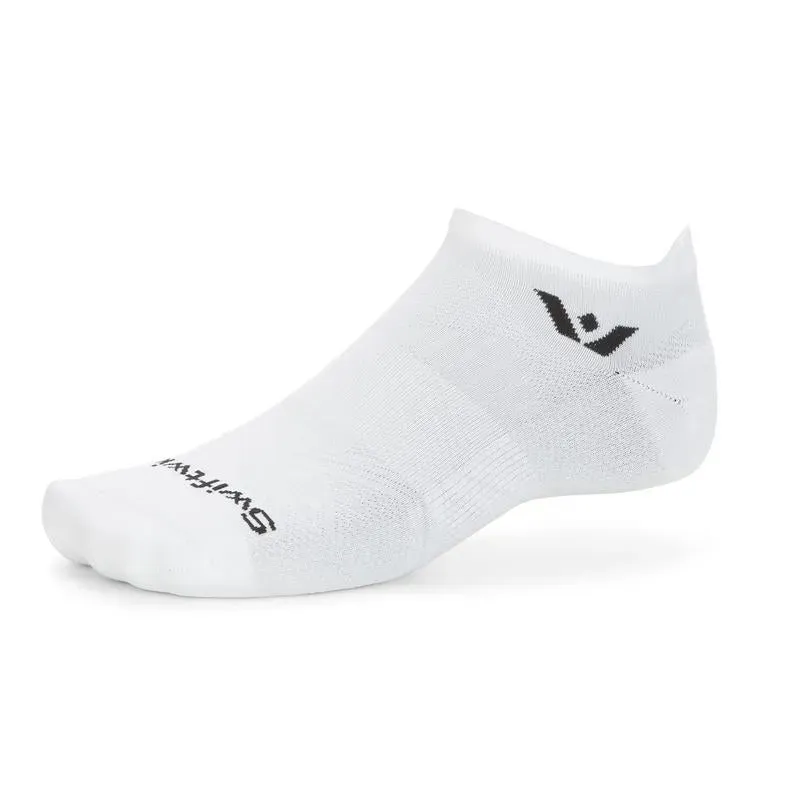 Swiftwick Aspire No Show Socks in Circuit White