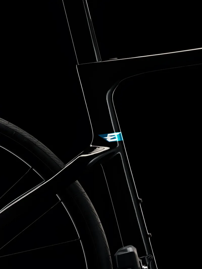 Pinarello Nytro E5 105 Di2 in Black-4